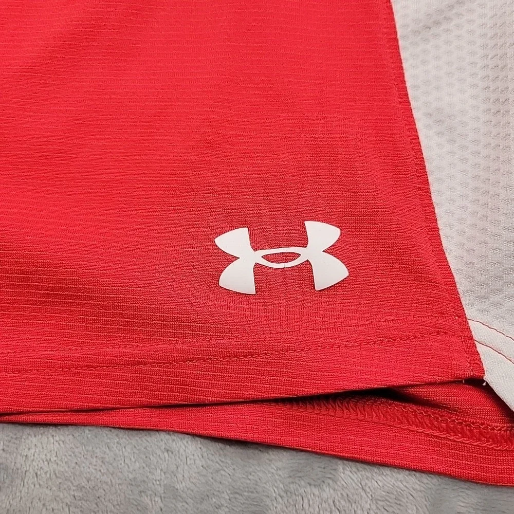 Under Armour Shorts Boys YXL Red Heatgear Athletic Gym Basketball Activewear